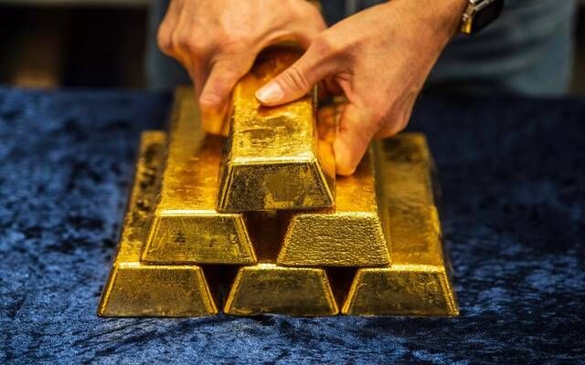 أسعار الذهب ترتفع وتتجه لتحقيق مكاسب أسبوعية
