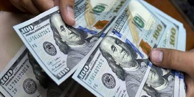 الدولار يواصل التراجع مع تصاعد توترات جرينلاد