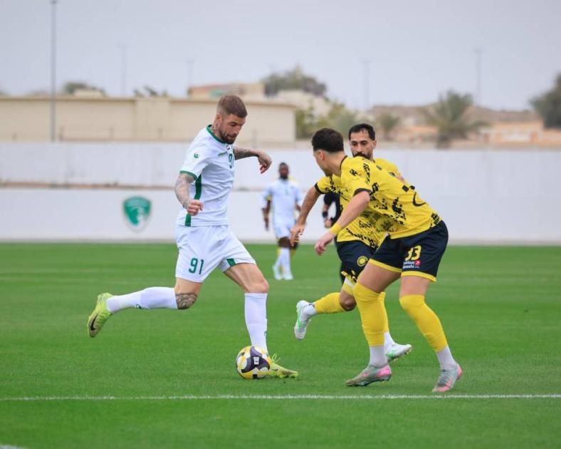 4 مباريات في دوري الأولى اليوم