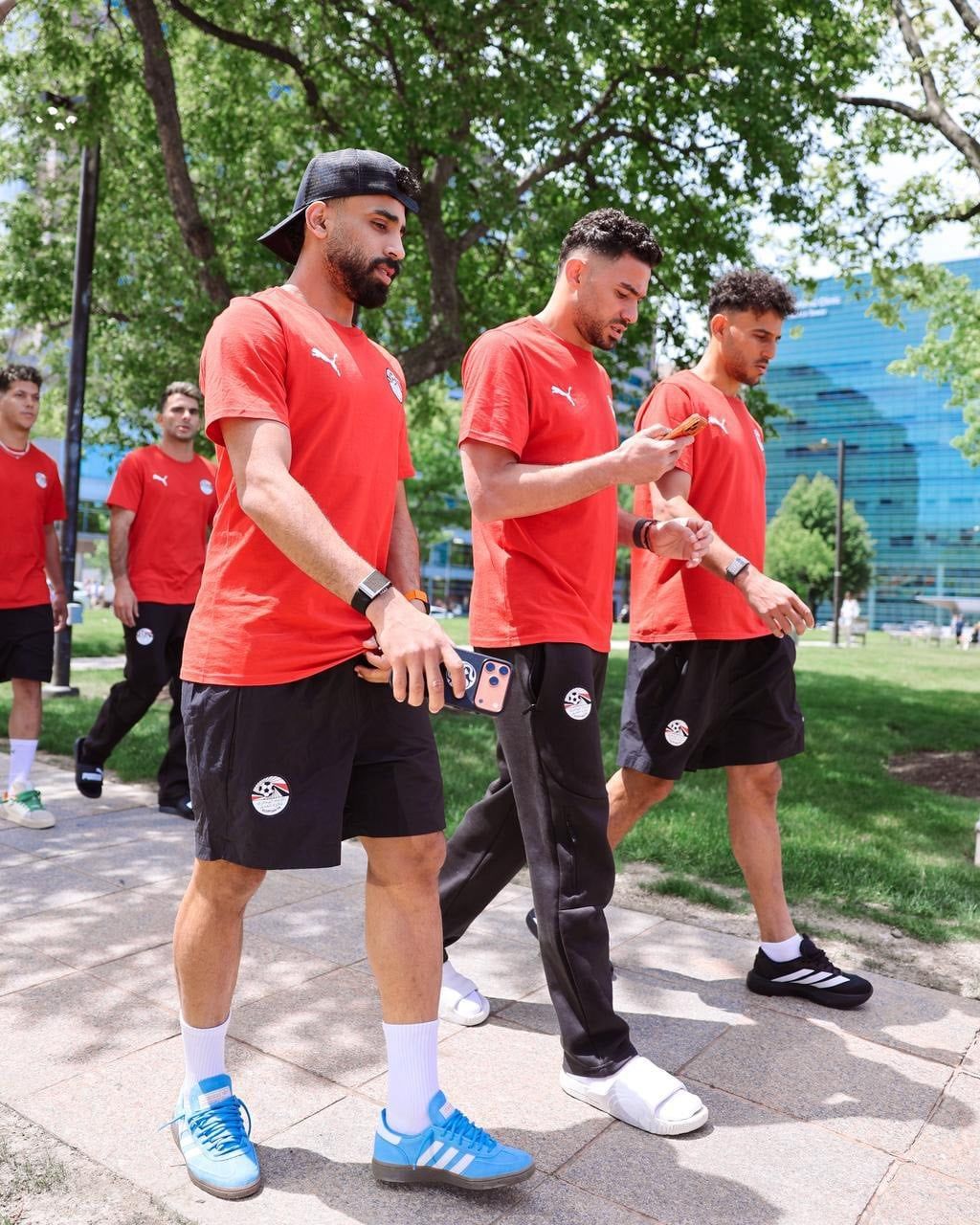 جولة سير للاعبي منتخب مصر (1) جولة سير للاعبي منتخب مصر (1)