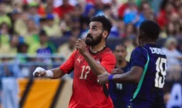 مهند لاشين يعود للتشكيل الأساسى لمنتخب مصر أمام الأرجنتين فى كأس العالم