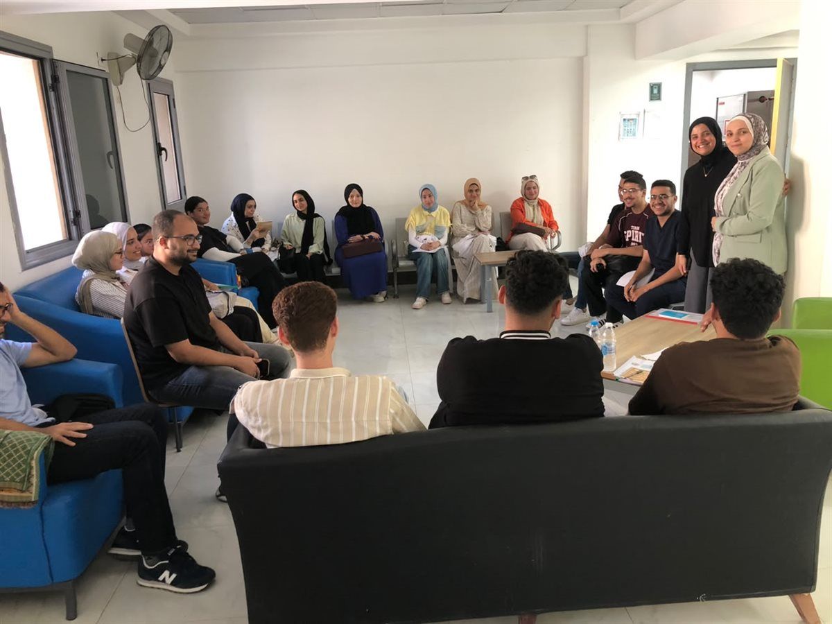 طلاب طب الإسماعيلية الأهلية يتلقون تدريبا إكلينيكيا بمراكز الرعاية الصحية