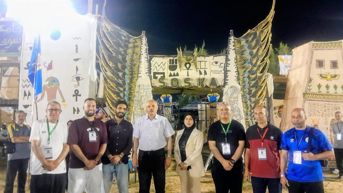 ناصر مندور يلتقي طلاب قناة السويس المشاركين بأسبوع شباب الجامعات ويشيد بتمثيلهم المشرف (صور)