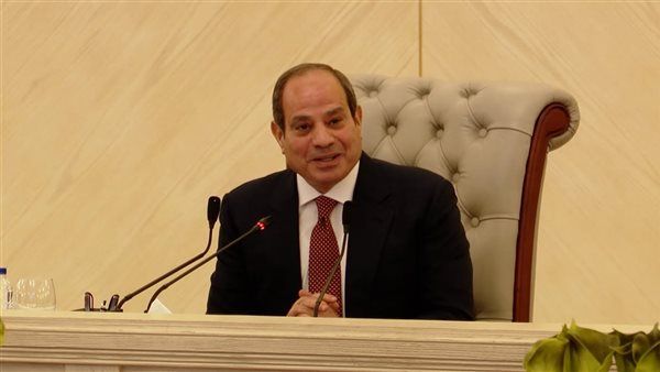 السيسي يقود جهود رفع الوعي والحفاظ على الدولة ومؤسساتها.. سلاح مصر في مواجهة ما يُحاك ضدها.. رسائل رئاسية متكررة لتحصين الجبهة الداخلية وإدراك حقيقة التحديات.. والدعوة للعمل والفهم والصبر