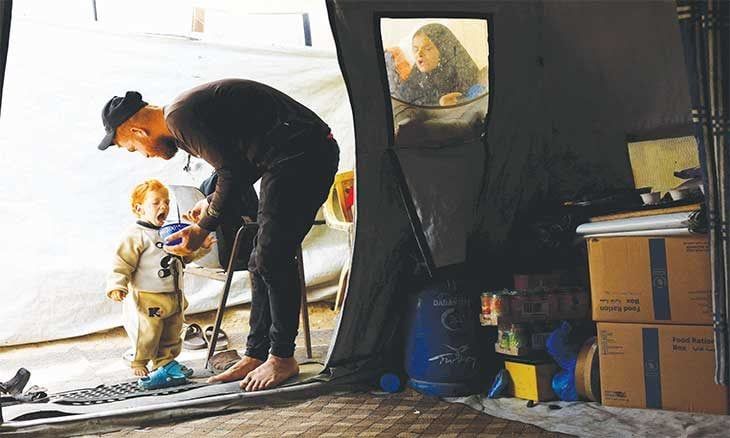 إسرائيل تصعّد عدوانها… والفلسطينيون يتحرّكون لاستعادة الوحدة