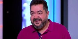 طارق
      عبد
      العزيز
      في
      آخر
      لقاء:
      اشتغلت
      في
      الكهرباء
      وهذا
      سر
      دخولي
      الفن