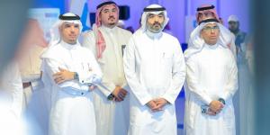 وزير الاتصالات يقف ميدانيًا على جاهزية شبكة موبايلي لخدمة ضيوف الرحمن
