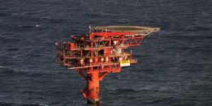 عقود
      النفط
      الأمريكية
      تسجل
      أكبر
      علاوة
      سعرية
      مع
      استمرار
      الحرب