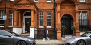 أثرياء
      بريطانيا
      ينقلون
      ثرواتهم
      قبل
      دخول
      ضرائب
      الميراث
      حيز
      التنفيذ