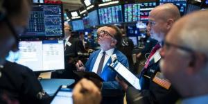 صناديق
      التحوط
      تبيع
      الأسهم
      العالمية
      بأسرع
      وتيرة
      في
      13
      عاماً