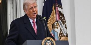 ترامب
يهدد
بتدمير
كل
جسور
ومحطات
كهرباء
إيران
بحلول
الغد