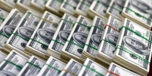 الدولار
      ينخفض
      مع
      اقتراب
      مهلة
      ترامب
      النهائية
      لإيران