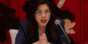 شي
      لزعيمة
      المعارضة
      التايوانية:
      توحدنا
      حتمي