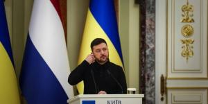 زيلينسكي:
      قواتنا
      أسقطت
      مسيّرات
      إيرانية
      في
      الشرق
      الأوسط