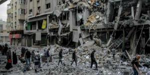 تعثر
      سياسي
      ومالي..
      "رويترز":
      نقص
      التمويل
      يعطل
      خطة
      إعادة
      إعمار
      غزة