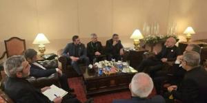 مفاوضات
      إسلام
      آباد:
      خلافات
      حادة
      حول
      مضيق
      هرمز
      واجتماعات
      ثلاثية
      مباشرة