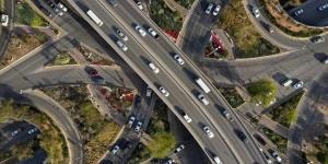 بدء
      إجراءات
      نزع
      ملكية
      عقارات
      متعارضة
      مع
      مسارات
      برنامج
      تطوير
      محاور
      الطرق
      بالرياض