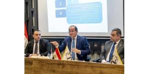 كجوك:
نتبنّى
سياسات
متوازنة
لدعم
الاقتصاد
الوطني
والحفاظ
على
الاستقرار
المالي