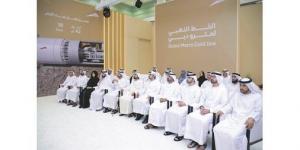 محمد
بن
راشد
يعلن
عن
«الخط
الذهبي»
لمترو
دبي
بـ
34
مليار
درهم