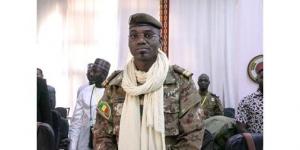 مقتل
وزير
الدفاع
المالي..
و«الطوارق»
يسيطرون
على
كيدال
مع
تجدد
القتال