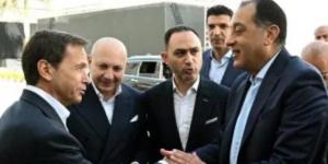 رئيس الوزراء يفتتح خط الإنتاج الجديد للسيارة «ماجنيت» بشركة نيسان