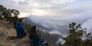 بين الغيوم والجبال.. إطلالات عسير تجذب عشاق الطبيعة والذكريات