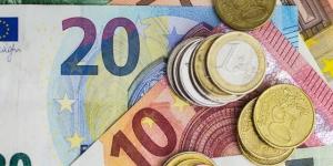 اليورو
      يستقر
      قبيل
      قرار
      المركزي
      الأوروبي
      بشأن
      الفائدة