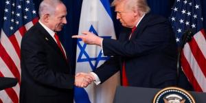 ترامب
يطلع
إسرائيل
على
اتفاق
إيران
وينتقد
عملياتها
في
لبنان