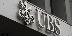 بنك
      "UBS"
      يخفض
      توقعات
      النفط
      ويرجح
      تعافياً
      مع
      تباطؤ
      الإنتاج