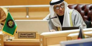 البديوي
      يرحب
      بالممر
      البحري
      العُماني
      لإجلاء
      أكثر
      من
      11
      ألف
      بحار
      عالق