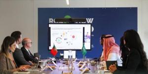 "البلطان"
      يناقش
      الحلول
      التمويلية
      من
      بنك
      التنمية
      البرتغالي
      للمستثمرين
      السعوديين