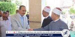 محافظ سوهاج يؤدي صلاة الجمعة بمسجد الشرطة بمدينة ناصر