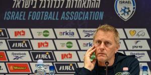 مدرب منتخب أيرلندا: لاعبونا رفعوا الوعي العالمي باحتجاجهم أمام إسرائيل