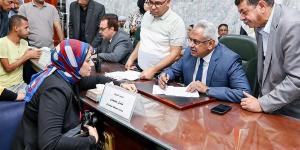 نائب محافظ سوهاج يعقد اللقاء الجماهيري الأسبوعي لبحث شكاوى المواطنين