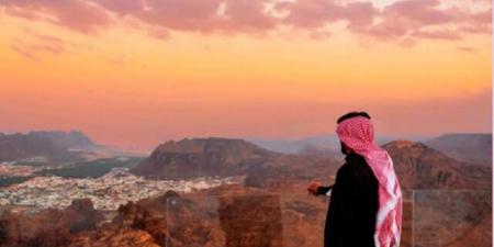 "العُلا"
      تشارك
      في
      سوق
      السفر
      العربي
      وتوقع
      شراكات
      استراتيجية
      بالقطاع