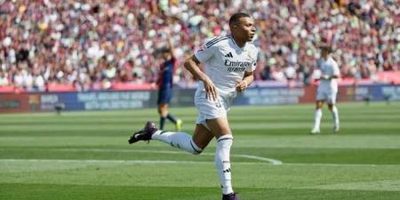 بـ"هاتريك"
      في
      برشلونة..
      مبابي
      يحطم
      رقمًا
      تاريخيًا
      مع
      الريال