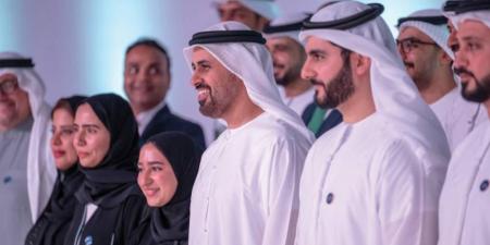 الإمارات تضع حجر الأساس لأول وأكبر مشروع طاقة متجددة من نوعه في العالم