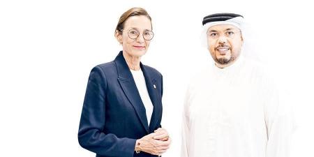 بحث التعاون بين رابطتي الإمارات وهولندا