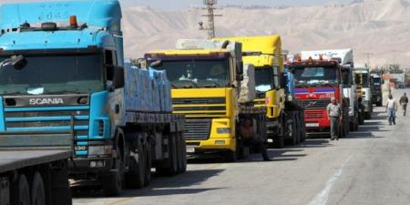 اتحاد الغرف التجارية يطالب بتحرك دولي عاجل لإعادة فتح معبر الكرامة التجاري