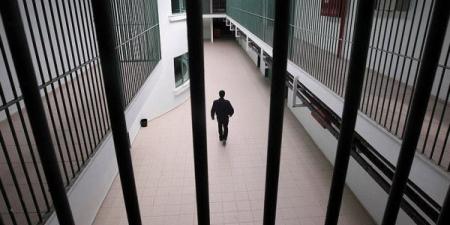 هيئة شؤون الأسرى: أوضاع صعبة يعيشها المعتقلون في سجن عوفر