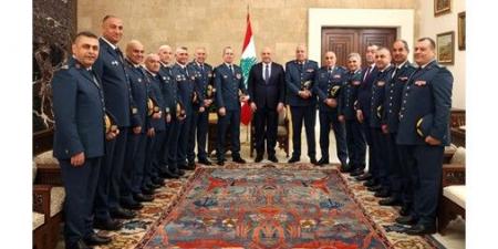 الرئيس عون لوفد قيادة الجيش: أنتم العمود الفقري للبنان ولا أحد يستطيع إلغاء إنجازاتكم