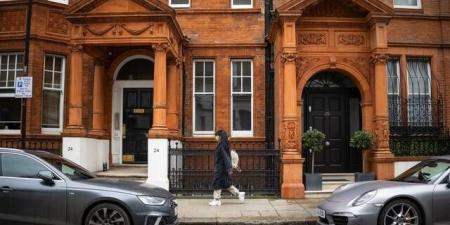 أثرياء
      بريطانيا
      ينقلون
      ثرواتهم
      قبل
      دخول
      ضرائب
      الميراث
      حيز
      التنفيذ