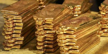 الذهب
      يتراجع
      متأثرًا
      بتصعيد
      ترامب
      تهديداته
      ضد
      إيران
      وارتفاع
      النفط