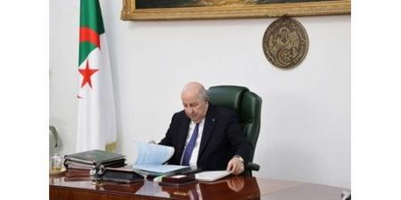 الرئيس
الجزائري
يصدر
مرسوماً
لدعوة
الناخبين
للانتخابات
التشريعية
15
مايو
المقبل