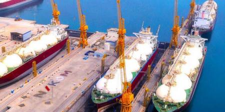 "رويترز":
      الحرس
      الثوري
      أوقف
      ناقلتي
      غاز
      مسال
      قطريتين
      قبل
      عبور
      مضيق
      هرمز