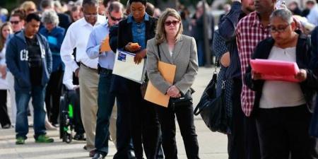 طلبات
      إعانة
      البطالة
      الأمريكية
      تفوق
      التوقعات