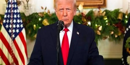 ترامب:
      على
      إيران
      التوقف
      عن
      فرض
      رسوم
      على
      الناقلات
      بهرمز