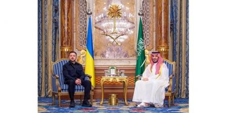 ولي
العهد
السعودي
يلتقي
الرئيس
الأوكراني
في
جدة
