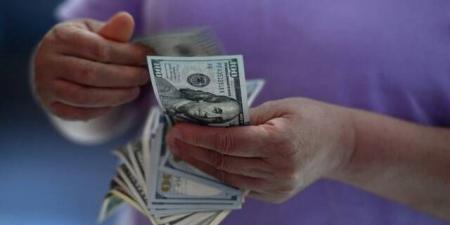 الدولار
      يتعافى
      طفيفاً
      وسط
      ترقب
      اتفاق
      لوقف
      إطلاق
      النار