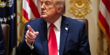 لماذا
يشكل
الإفراج
عن
أصول
إيران
صداعاً
سياسياً
لترامب؟